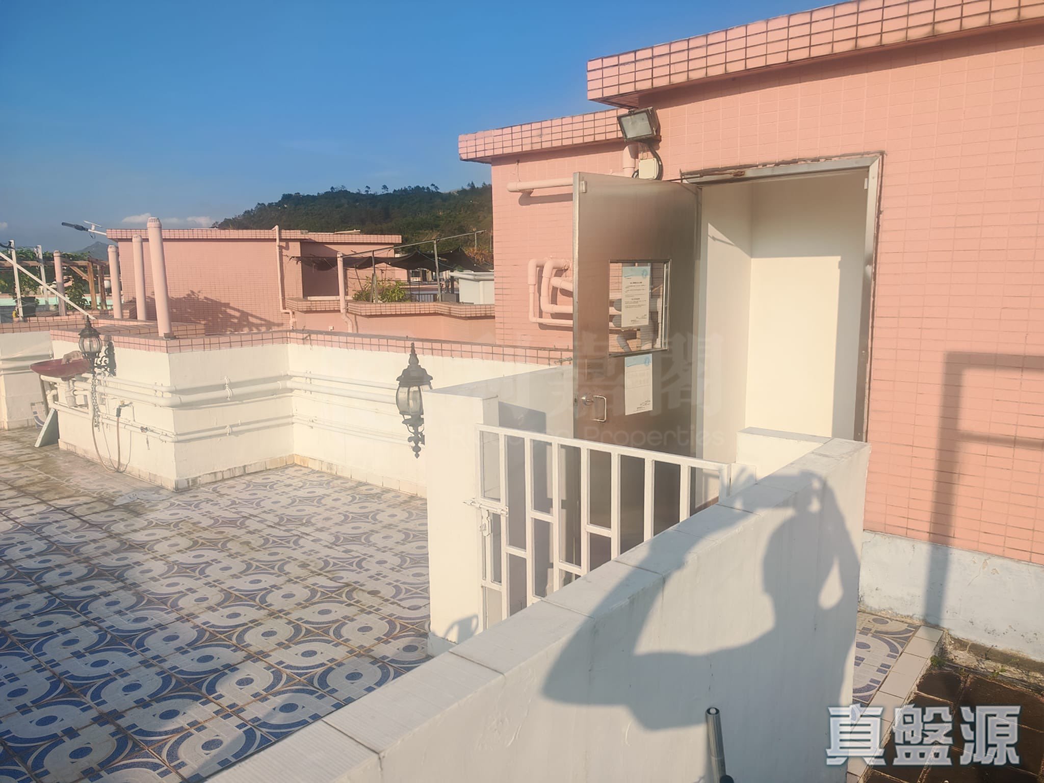 MEADOWLANDS BLOCK 16 High Floor Zone Yuen Long
