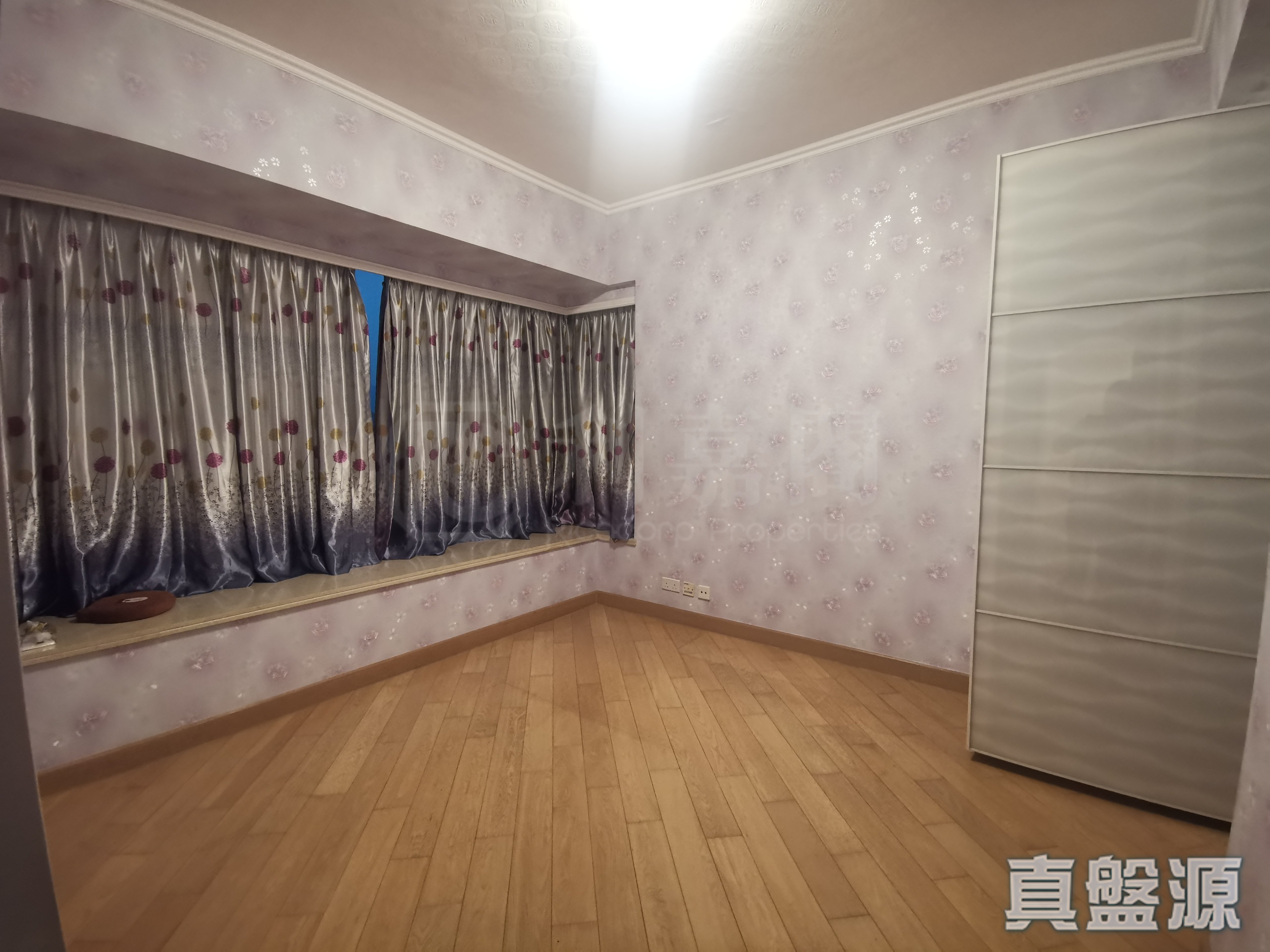 YOHO TOWN 2期 YOHO MIDTOWN 6座 中層 E室 元朗