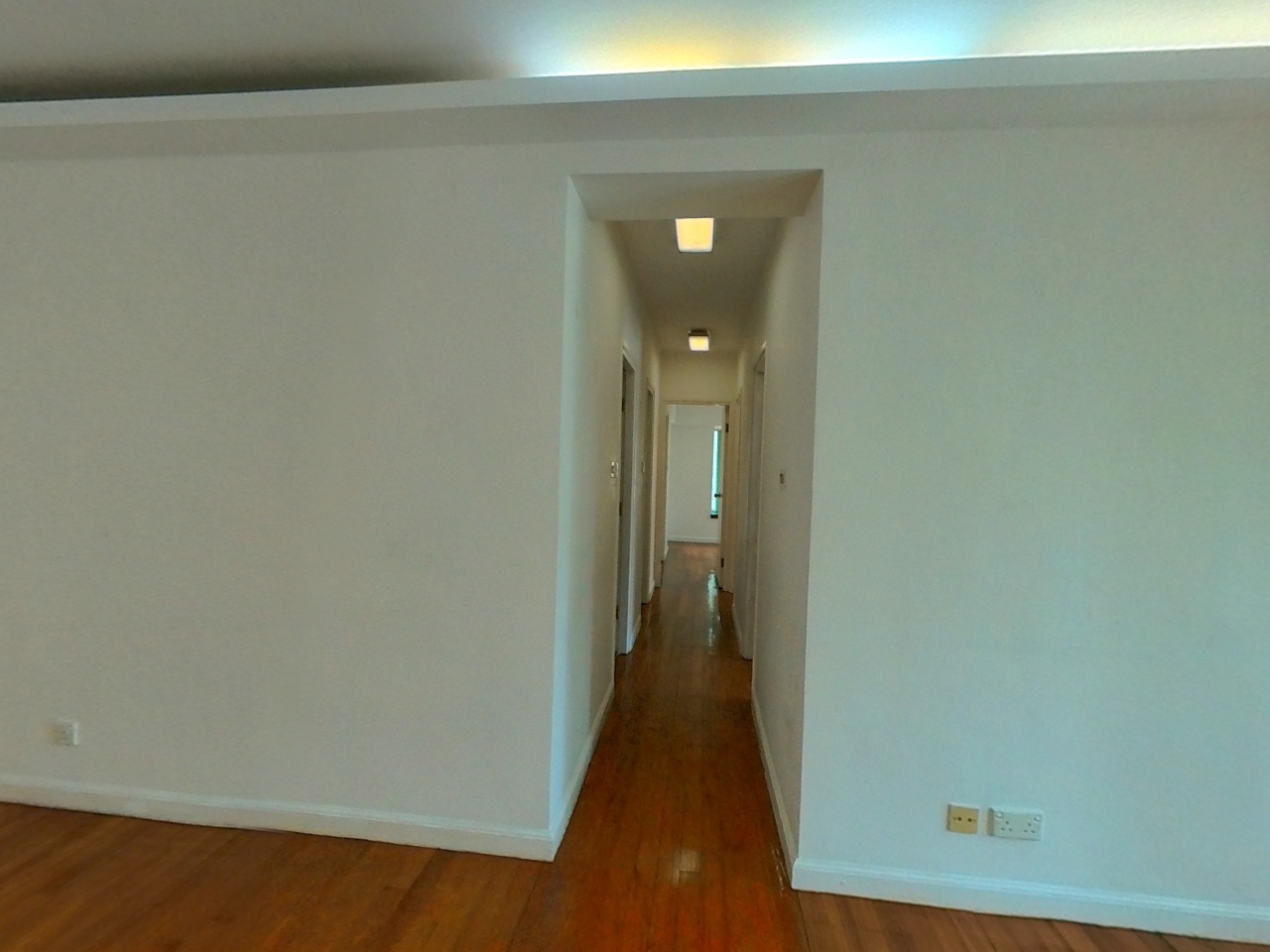 皇朝閣 低層 B室 中半山