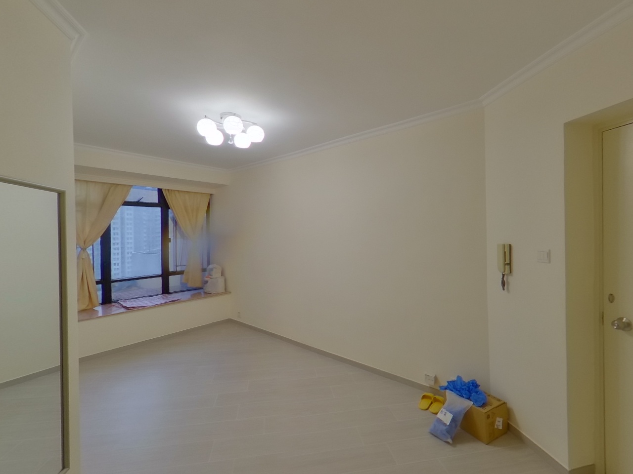 KORNHILL BLOCK R (FLAT 9 - 16) High Floor Zone Flat 10 Quarry Bay/Kornhill/Taikoo Shing