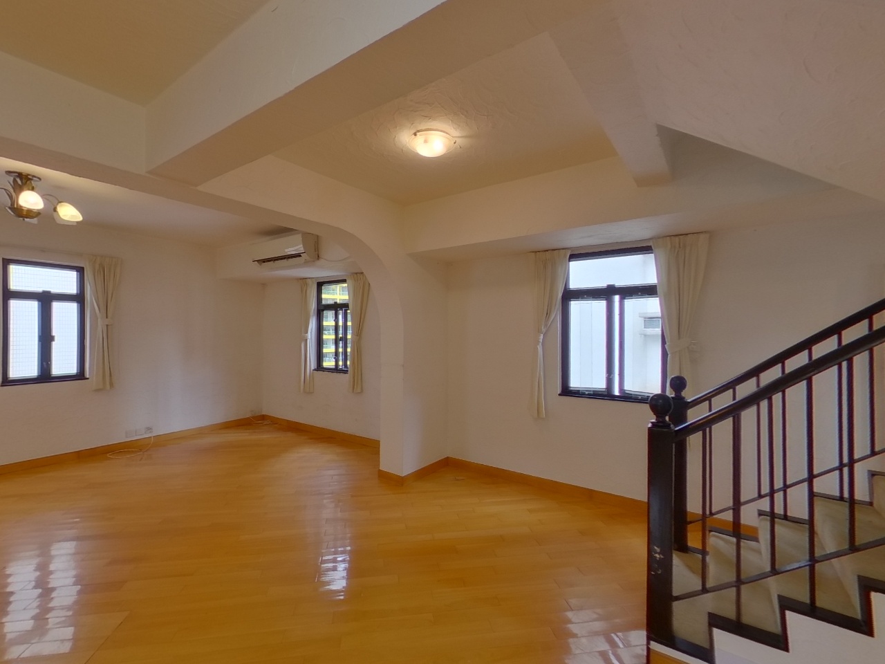 宜新大厦 西半山