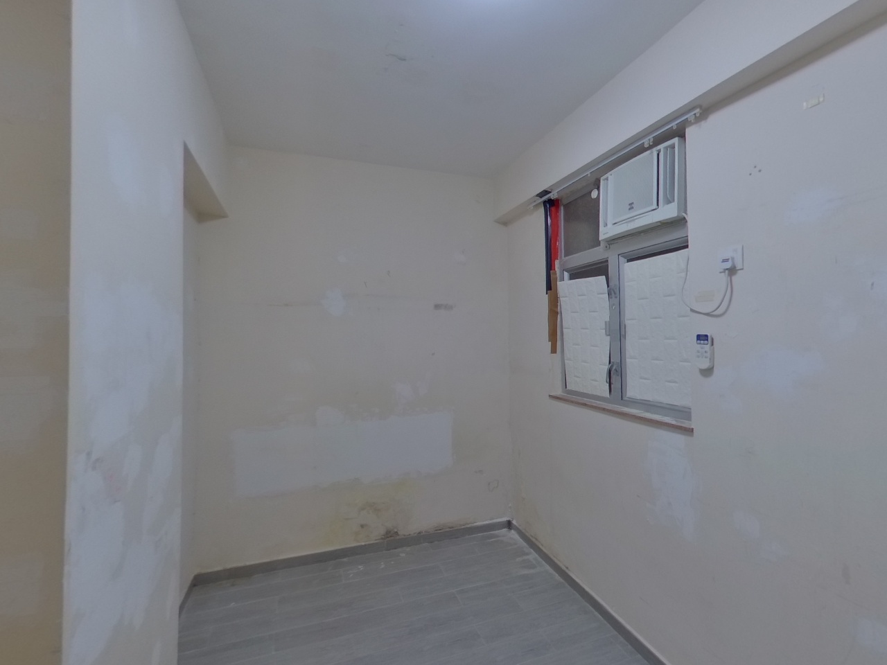 CHUNG HING MANSION Low Floor Zone Flat 18 Quarry Bay/Kornhill/Taikoo Shing