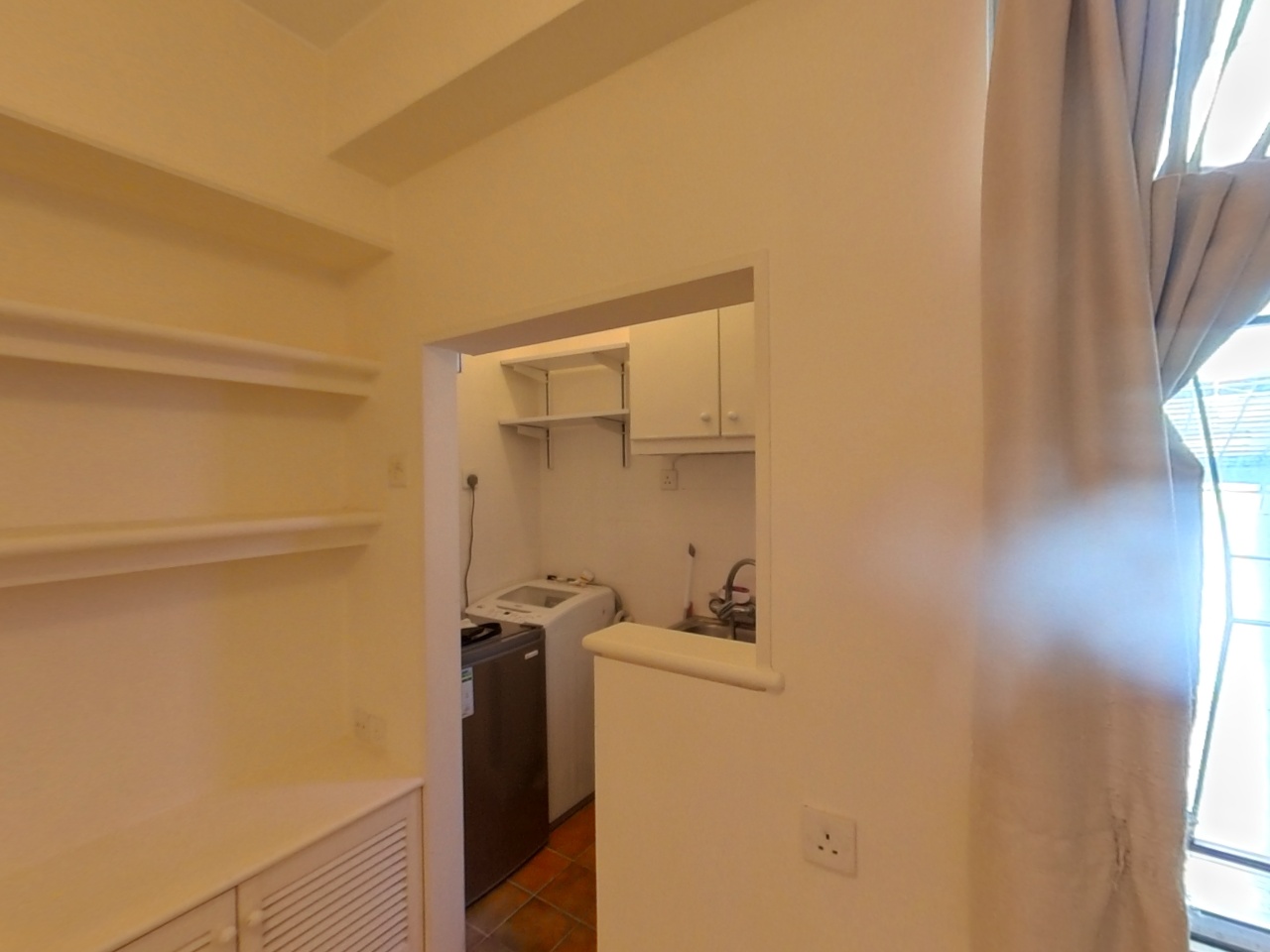 KA WAI BUILDING BLOCK A Low Floor Zone Flat 6 North Point/North Point Mid-Levels