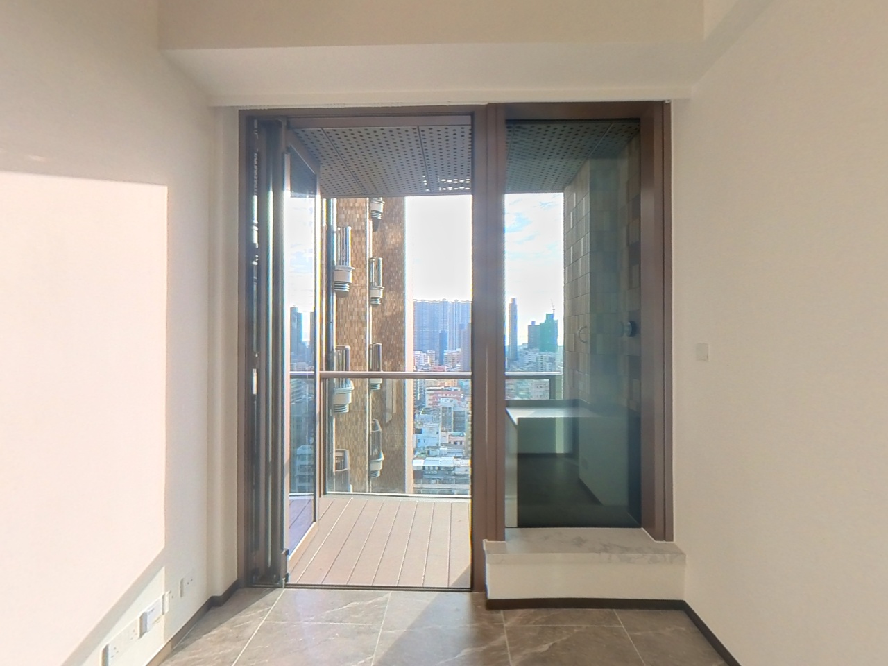 BELGRAVIA PLACE PHASE 1 - Tower 1a High Floor Zone Flat 15 West Kowloon