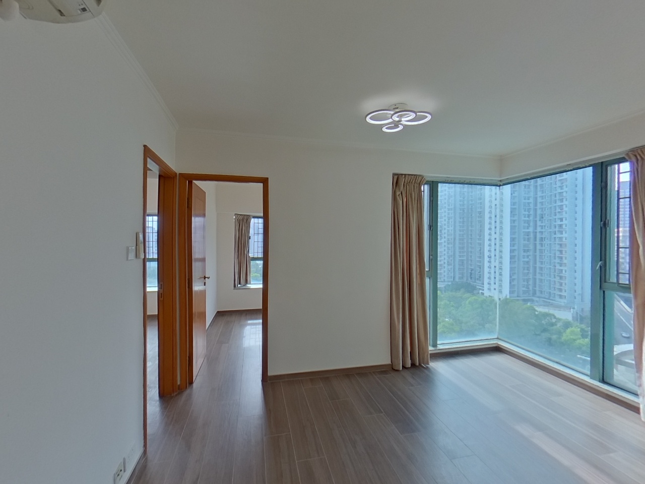 LAGUNA VERDE PHASE 2 VILLA VERDE - Tower 6 High Floor Zone Flat G Hung Hom/Whampoa/Laguna Verde