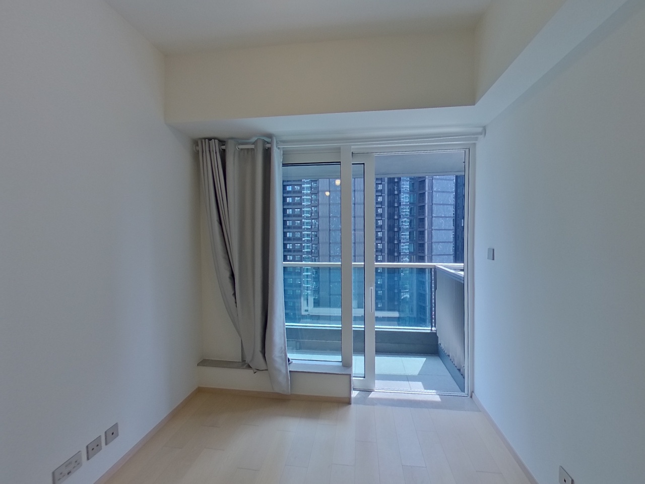 MIAMI QUAY PHASE 1 - Tower 3 Medium Floor Zone Flat F To Kwa Wan/Kowloon City/Kai Tak/San Po Kong