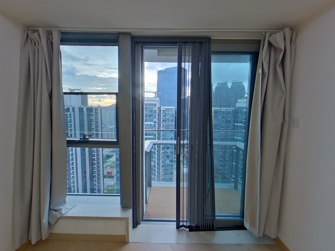 ONE KAI TAK II - Tower 3 Very High Floor Zone Flat F To Kwa Wan/Kowloon City/Kai Tak/San Po Kong