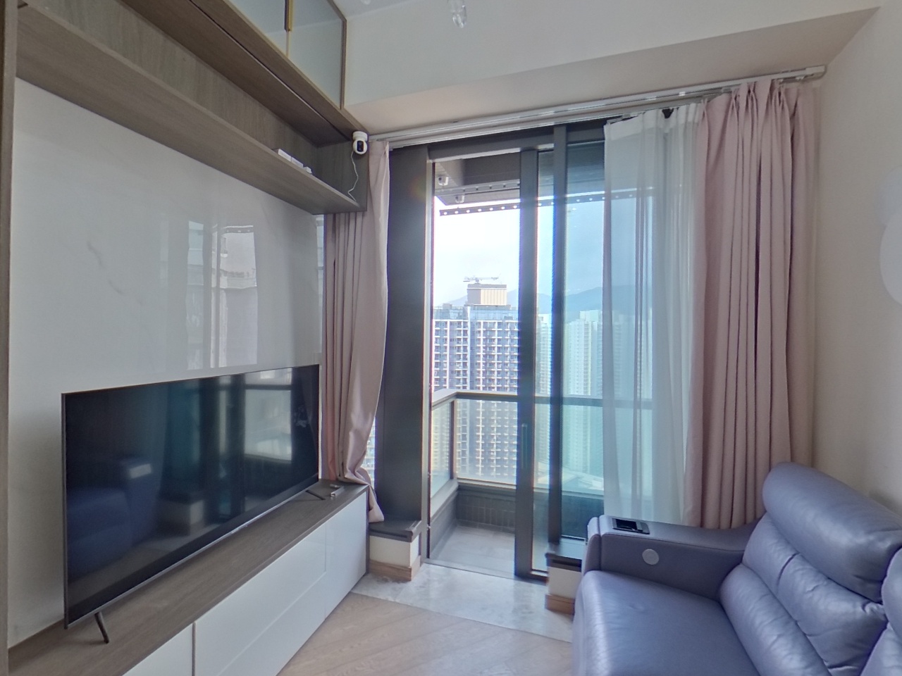 VIBE CENTRO TOWER 2B Very High Floor Zone Flat G To Kwa Wan/Kowloon City/Kai Tak/San Po Kong