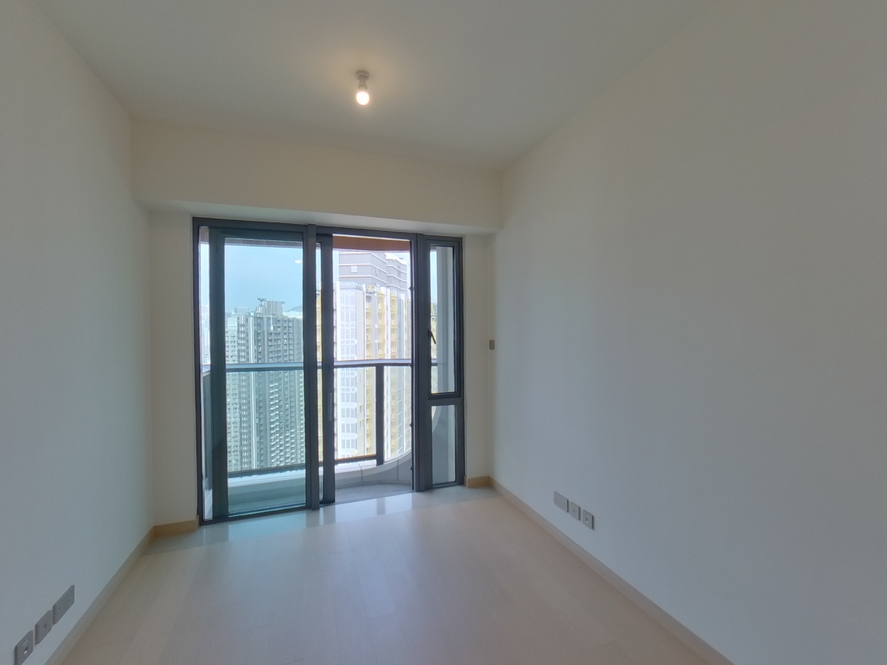 K‧SUMMIT TOWER 1B Very High Floor Zone Flat D To Kwa Wan/Kowloon City/Kai Tak/San Po Kong