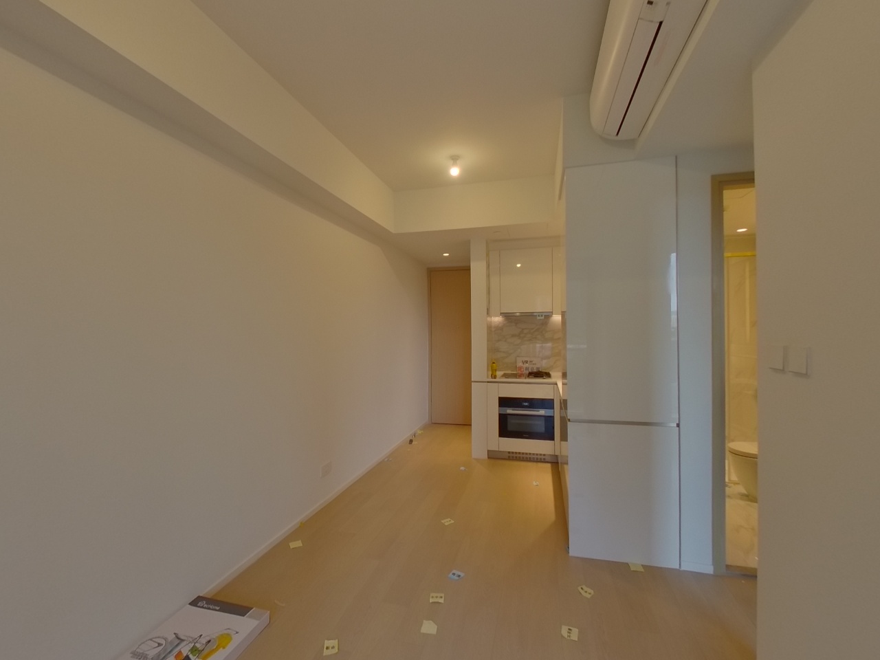 DOUBLE COAST PHASE 1 DOUBLE COAST I - Tower 3 Low Floor Zone Flat J To Kwa Wan/Kowloon City/Kai Tak/San Po Kong