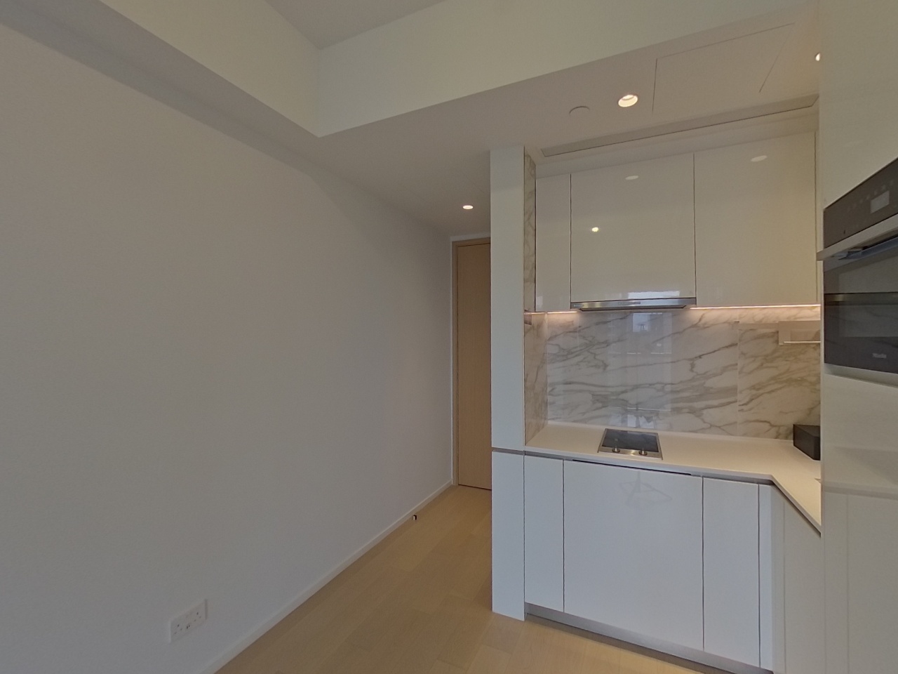 DOUBLE COAST PHASE 1 DOUBLE COAST I - Tower 3 High Floor Zone Flat H To Kwa Wan/Kowloon City/Kai Tak/San Po Kong