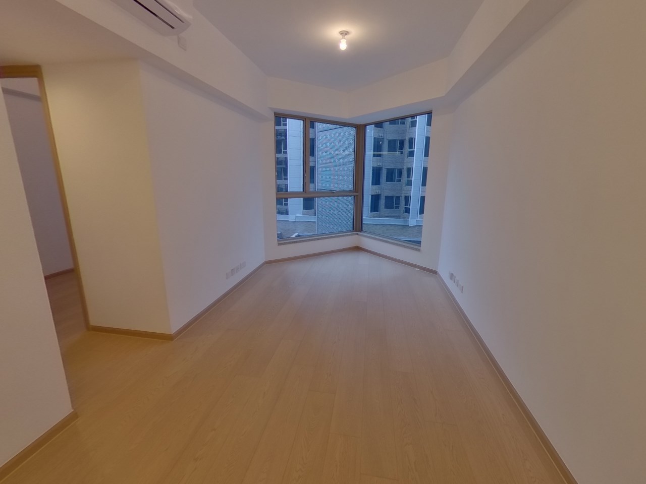 SEASIDE SONATA TOWER 3 Low Floor Zone Flat H West Kowloon