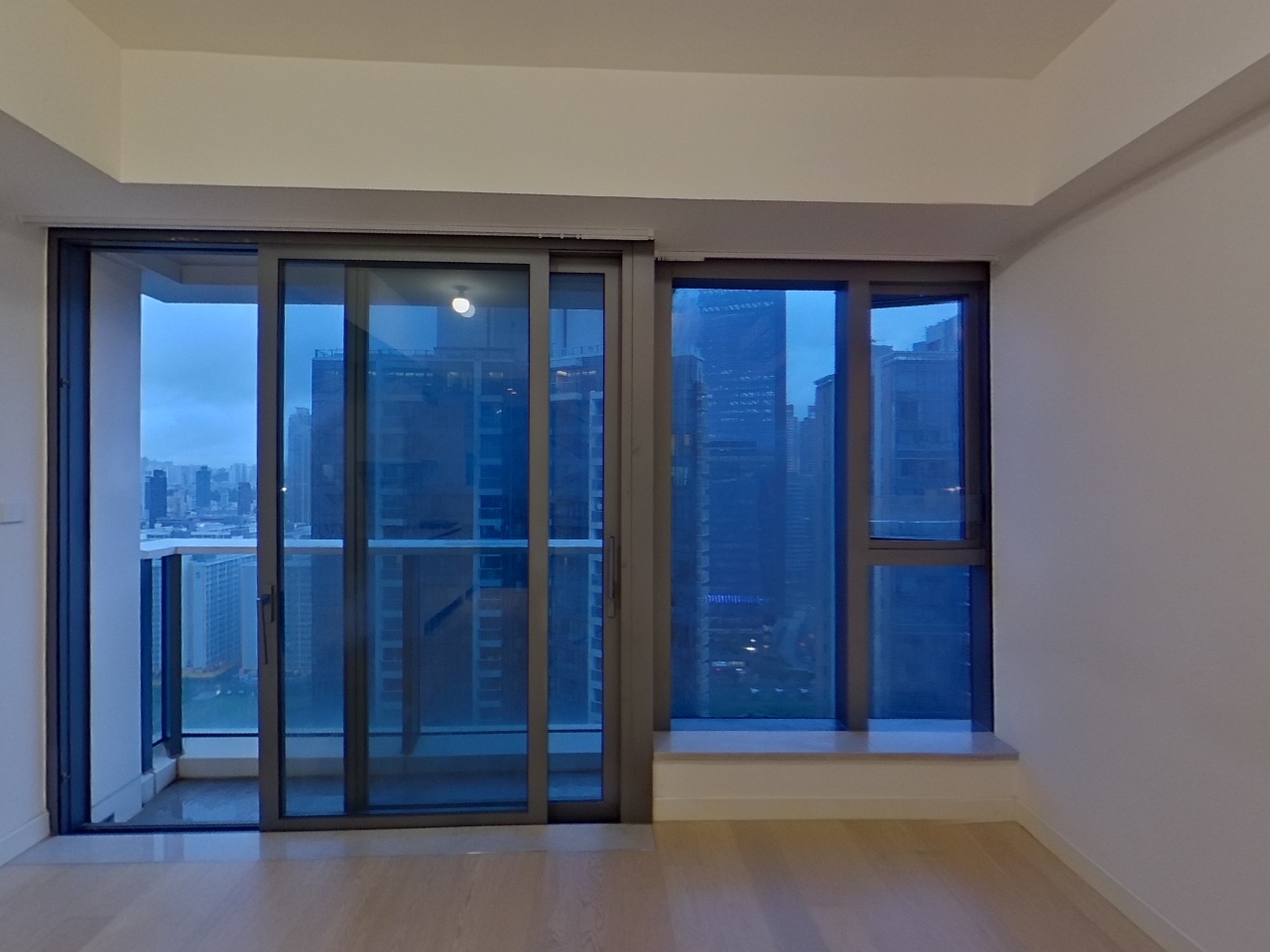 OASIS KAI TAK TOWER 3 Very High Floor Zone Flat C To Kwa Wan/Kowloon City/Kai Tak/San Po Kong