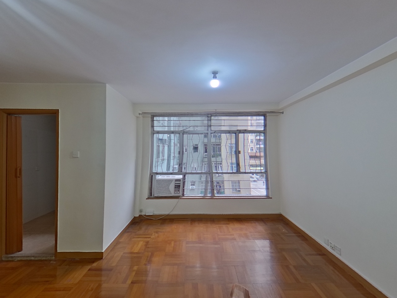 MEI FOO SUN CHUEN PHASE 5 - 6-8 Nassau Street Low Floor Zone Flat D Mei Foo/Wonderland Villas