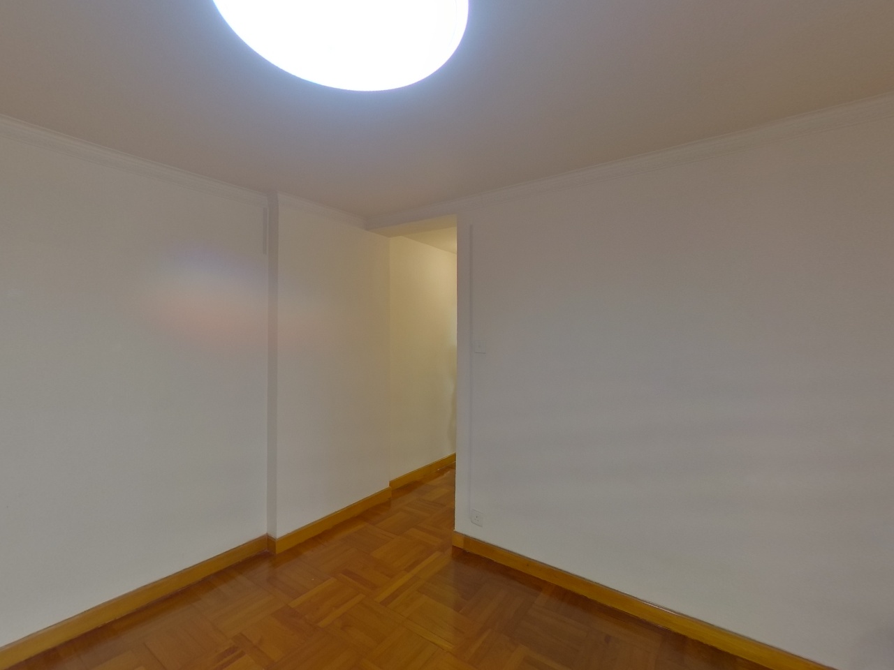 美孚新邨 3期 百老汇街57-59号 中层 C室 美孚/华景