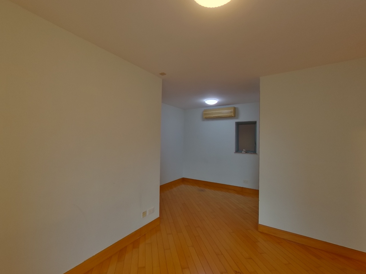 碧海蓝天 5座 中层 E室 西九龙