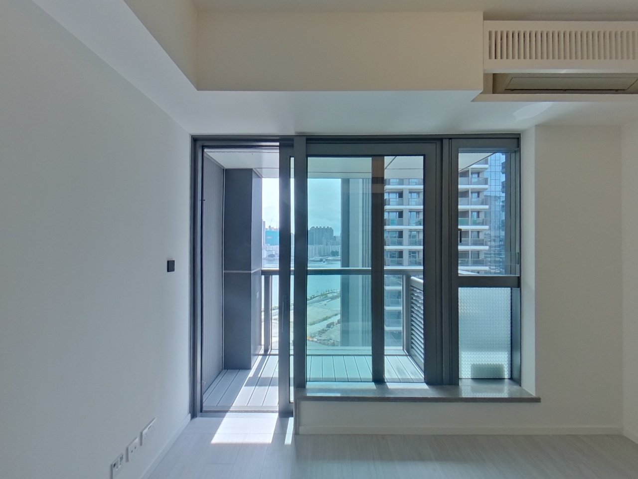TWIN VICTORIA TOWER 1B High Floor Zone Flat D To Kwa Wan/Kowloon City/Kai Tak/San Po Kong