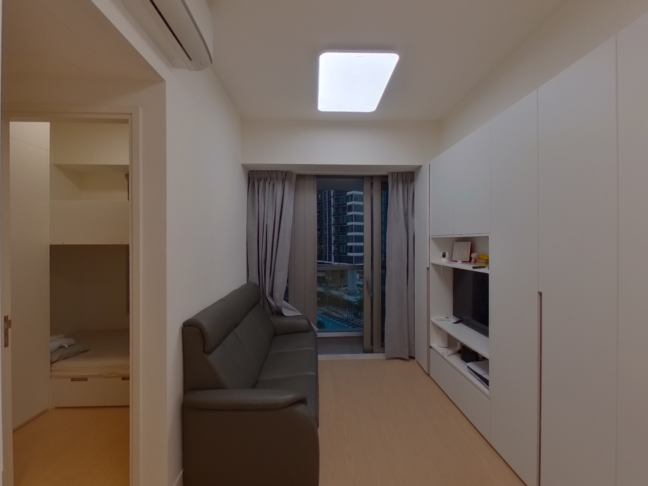 MONACO ONE PHASE 2 MONACO MARINE - Tower 1b Low Floor Zone Flat F To Kwa Wan/Kowloon City/Kai Tak/San Po Kong