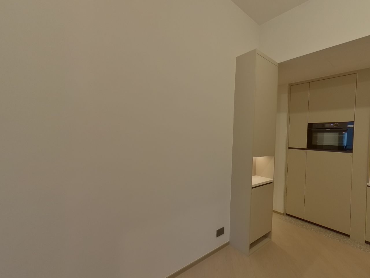 連方 II 低層 S8室 西九龍