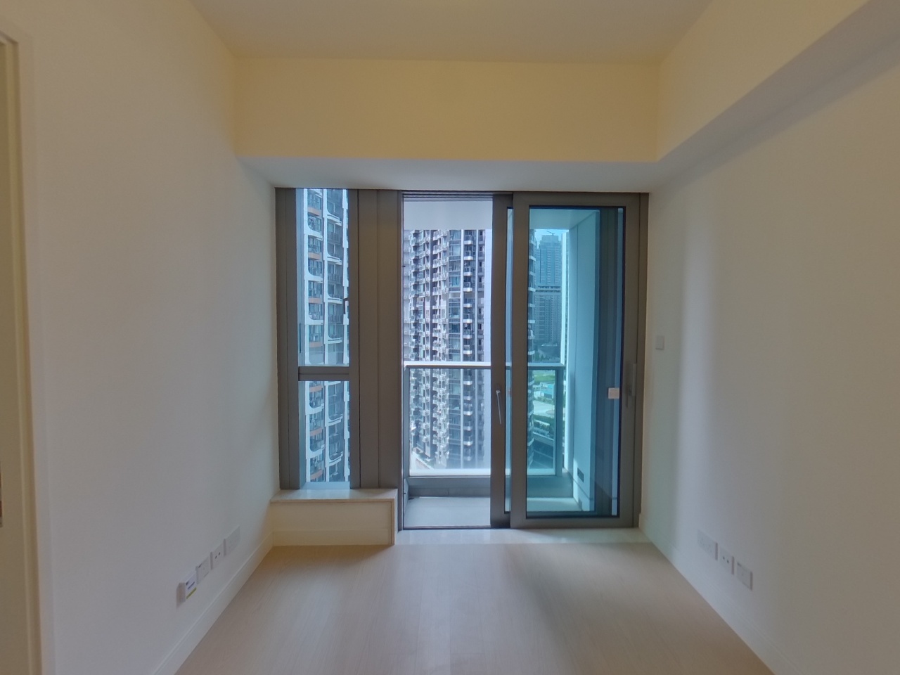 MONACO ONE PHASE 1 - Tower 2b Medium Floor Zone Flat H To Kwa Wan/Kowloon City/Kai Tak/San Po Kong