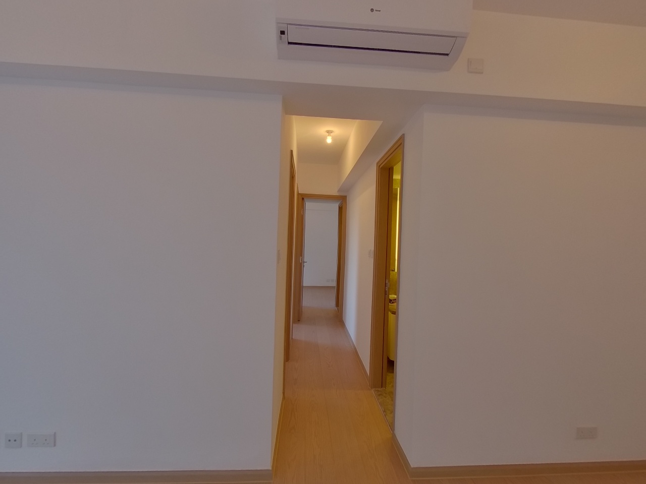 爱海颂 2座 低层 D室 西九龙