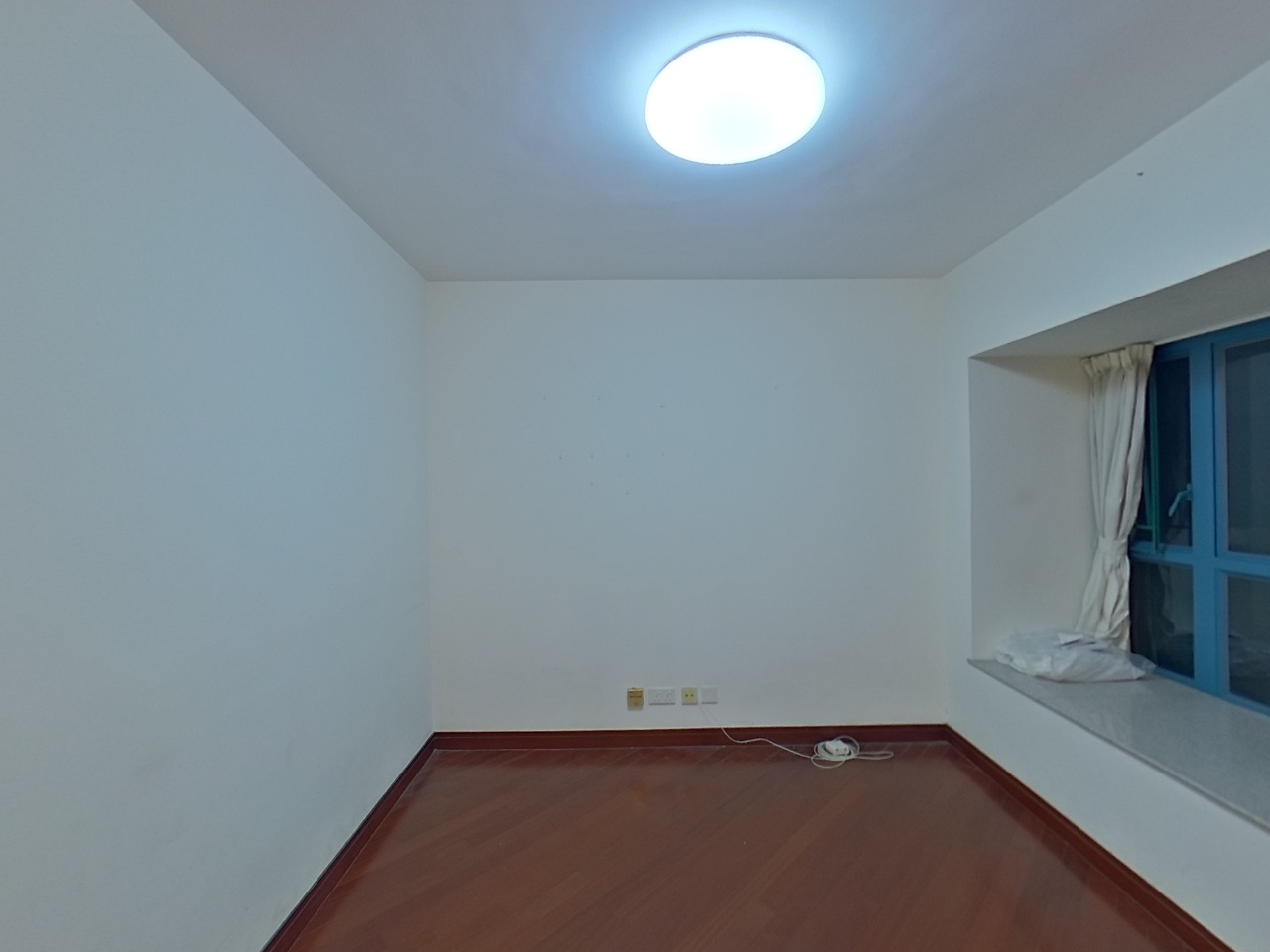 THE LONG BEACH TOWER 8 High Floor Zone Flat E Olympic Station/Nam Cheong