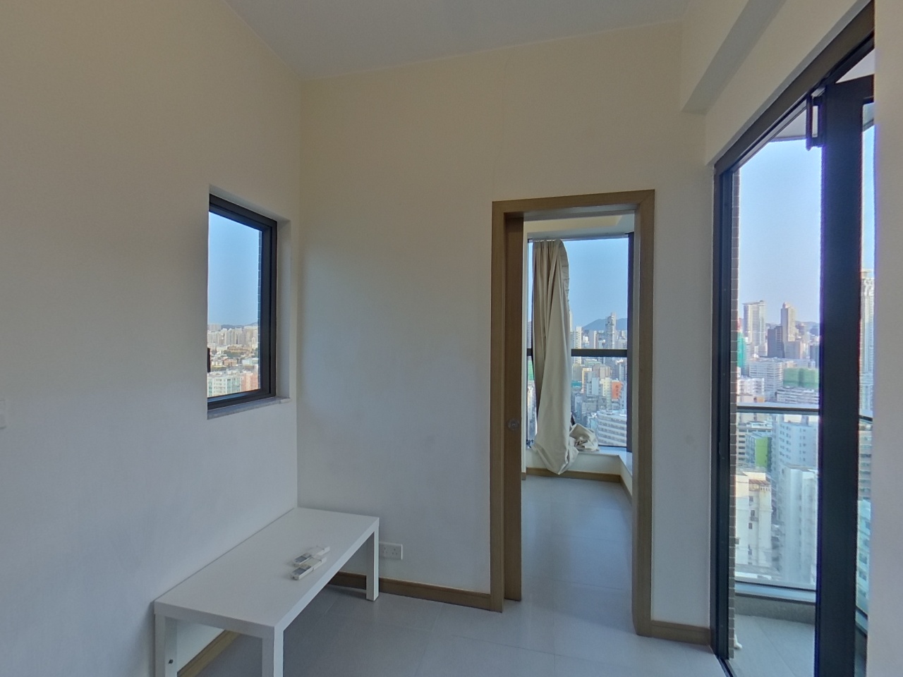 AVA 228 极高层 H室 西九龙