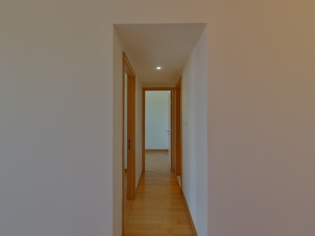 曼克顿山 3座 中层 E室 美孚/华景