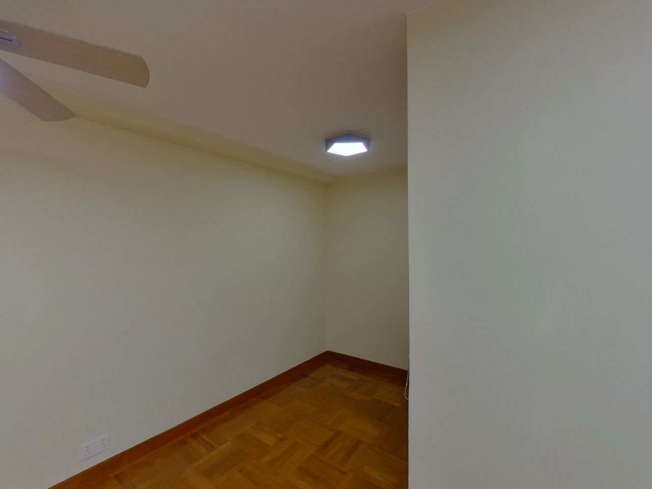 龍蟠苑 龍珠閣 (C座) 中層 8室 九龍灣/牛池灣/鑽石山/黃大仙