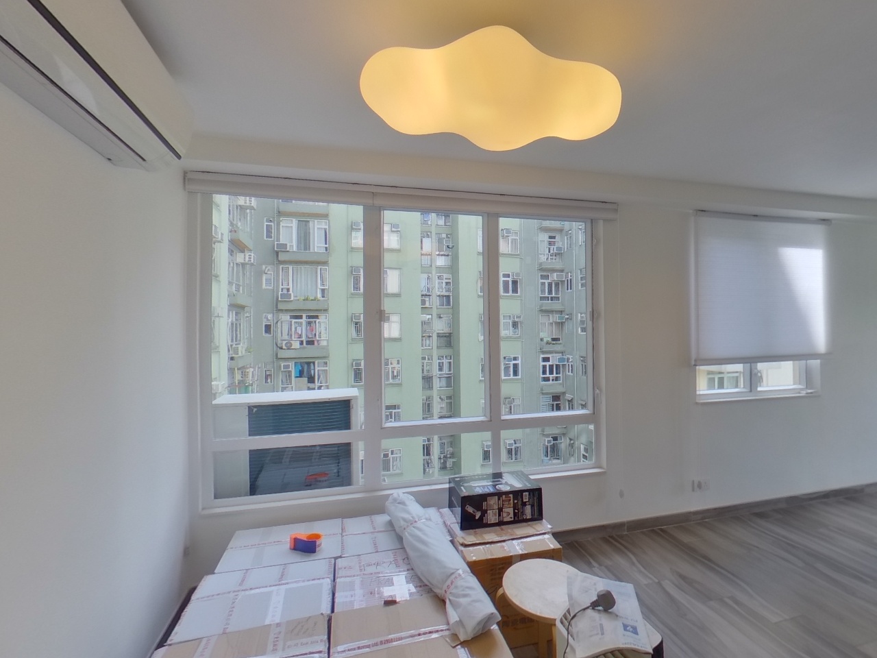 MEI FOO SUN CHUEN PHASE 6 - 21-23 Nassau Street High Floor Zone Flat B Mei Foo/Wonderland Villas