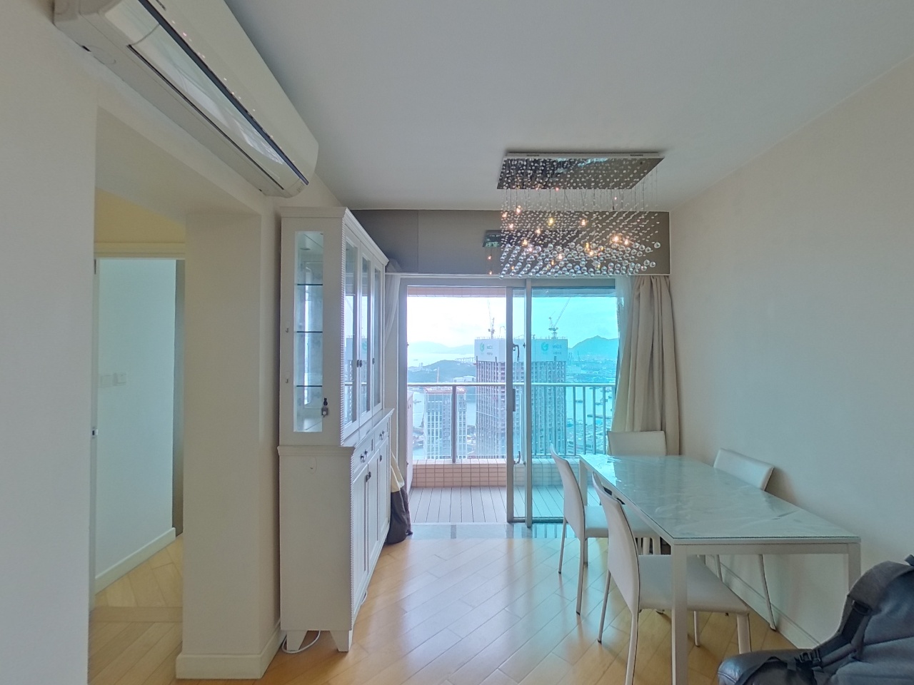 HARBOUR GREEN TOWER 6 Very High Floor Zone Flat E Olympic Station/Nam Cheong