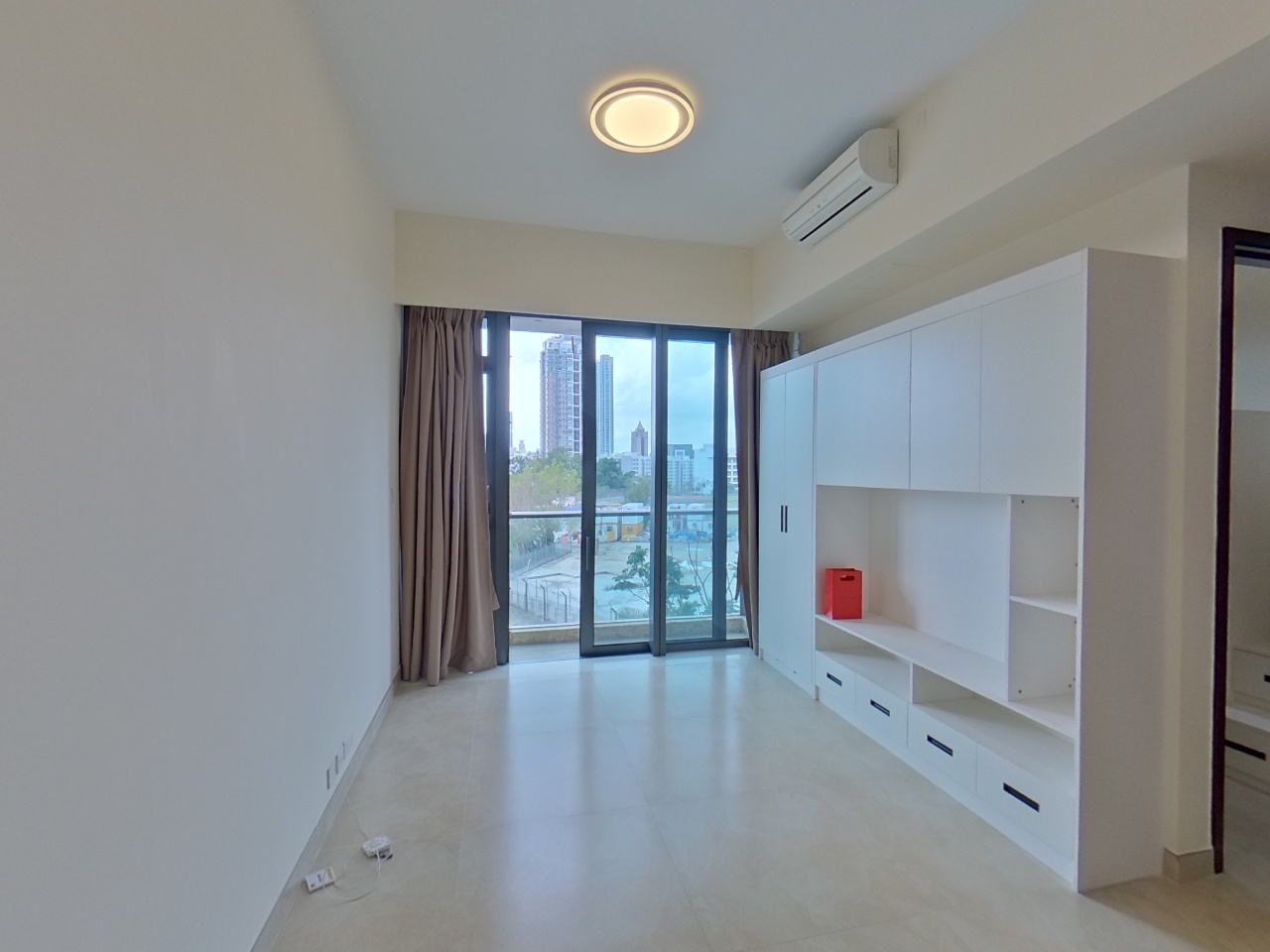 ULTIMA PHASE 1 - Tower 6 Medium Floor Zone Flat B Ho Man Tin/Kings Park/Kowloon Tong/Yau Yat Tsuen