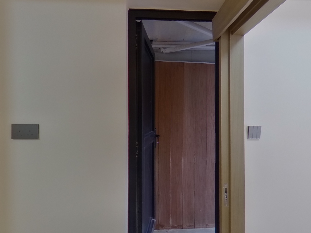 康辉大厦 B座 低层 5室 西九龙