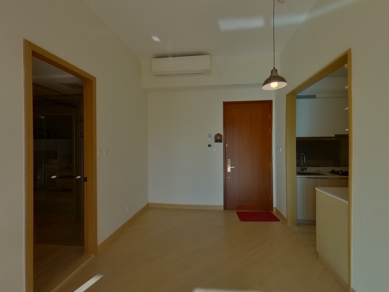 逸珑园 1座 高层 D室 西贡