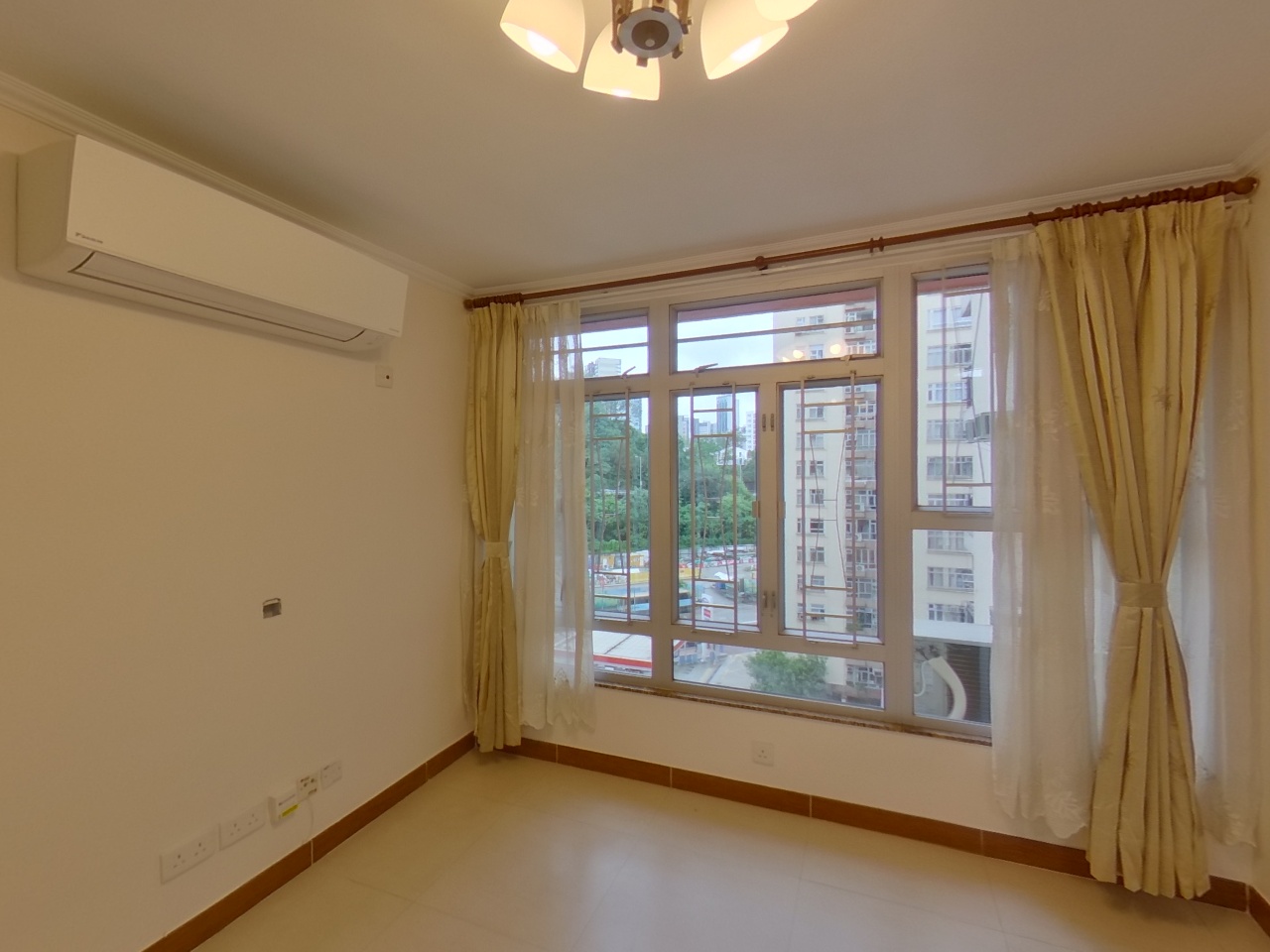 美孚新邨 6期 蘭秀道30-32號 中層 C室 美孚/華景