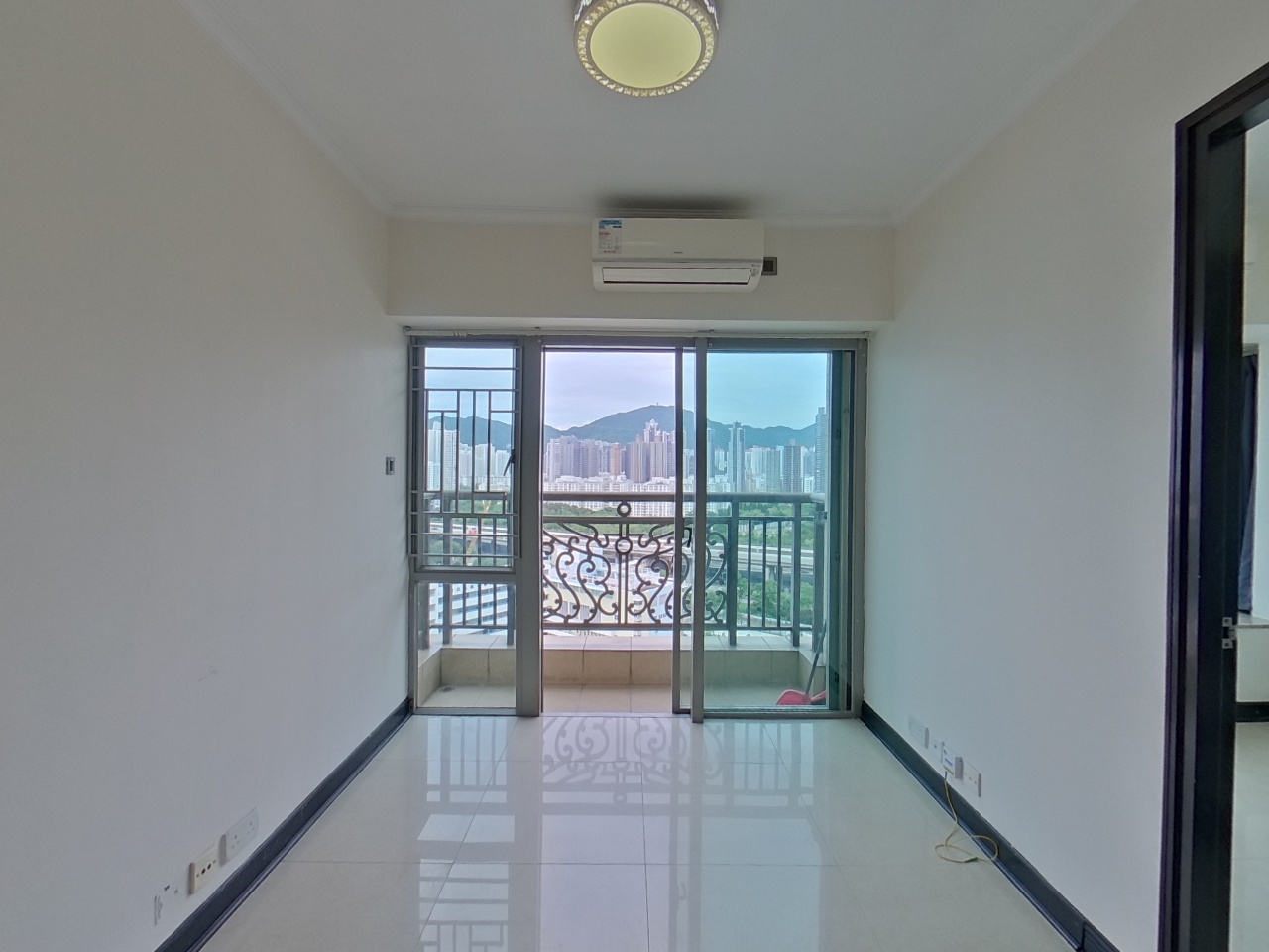 凱帆軒 2座 中層 E室 奧運站/南昌