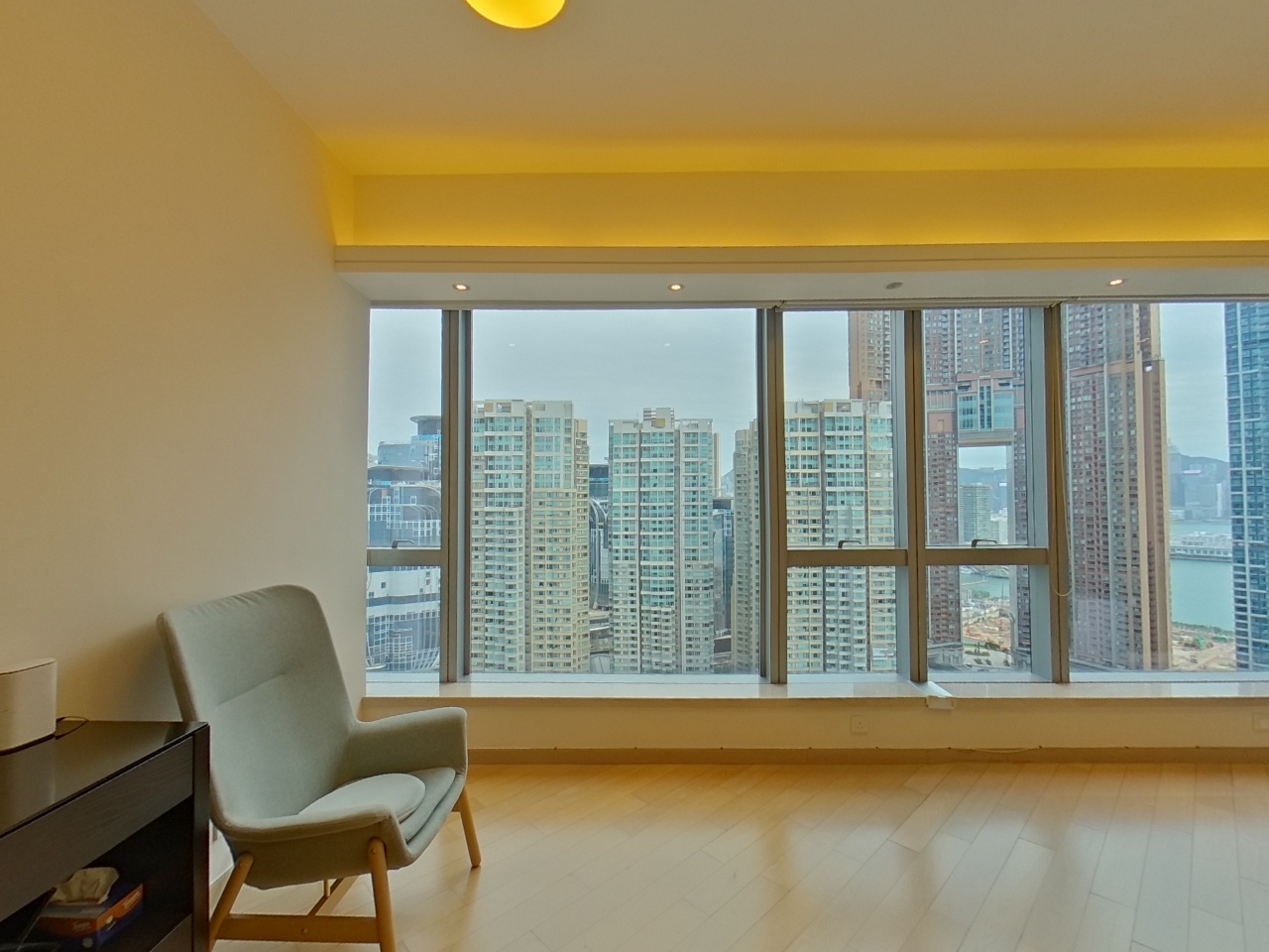 天璽 21座 - 5區 (星鑽) 高層 E室 九龍站/尖沙咀/佐敦