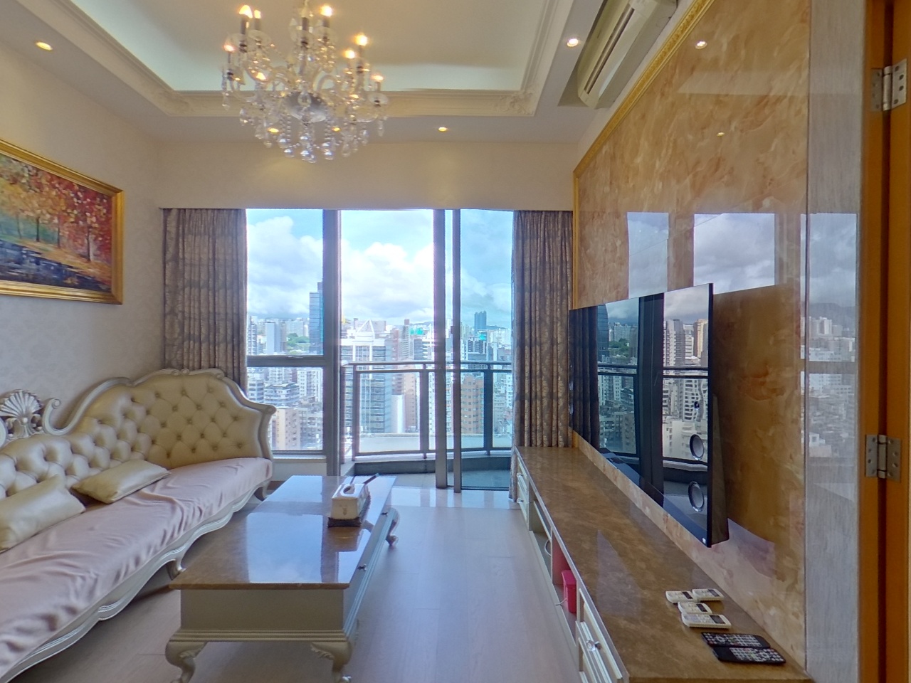 GRAND AUSTIN TOWER 5A Very High Floor Zone Flat C Kowloon Station/Tsim Sha Tsui/Jordan