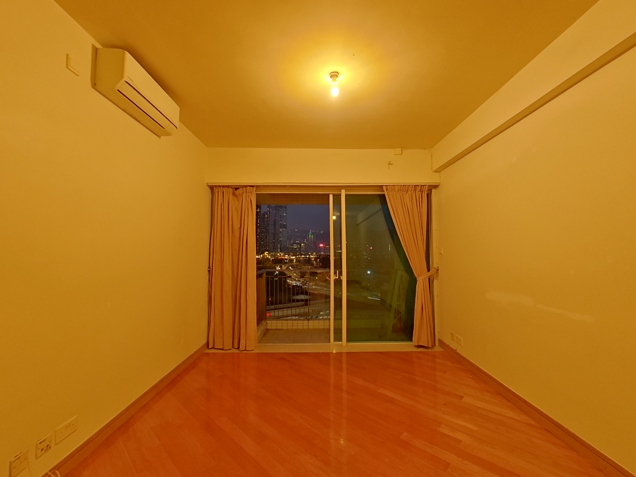 FLORIENT RISE TOWER 1 Low Floor Zone Flat A Olympic Station/Nam Cheong