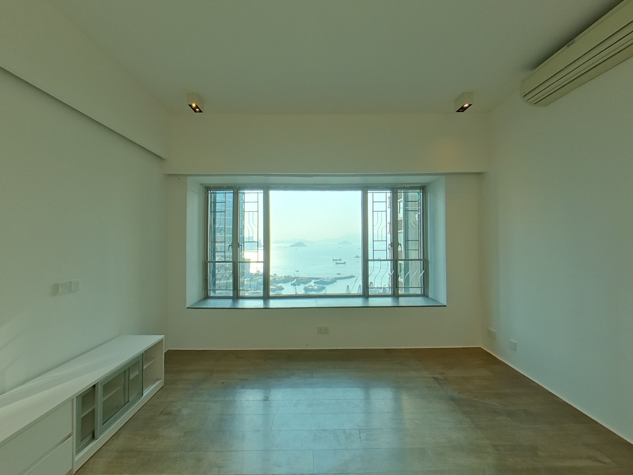 擎天半岛 2期 2座 中层 D室 九龙站/尖沙咀/佐敦