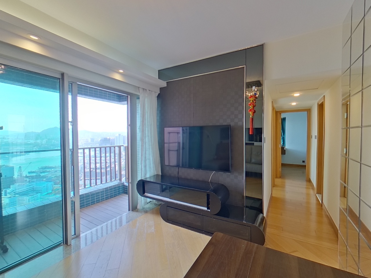 HARBOUR GREEN TOWER 3 Very High Floor Zone Flat F Olympic Station/Nam Cheong