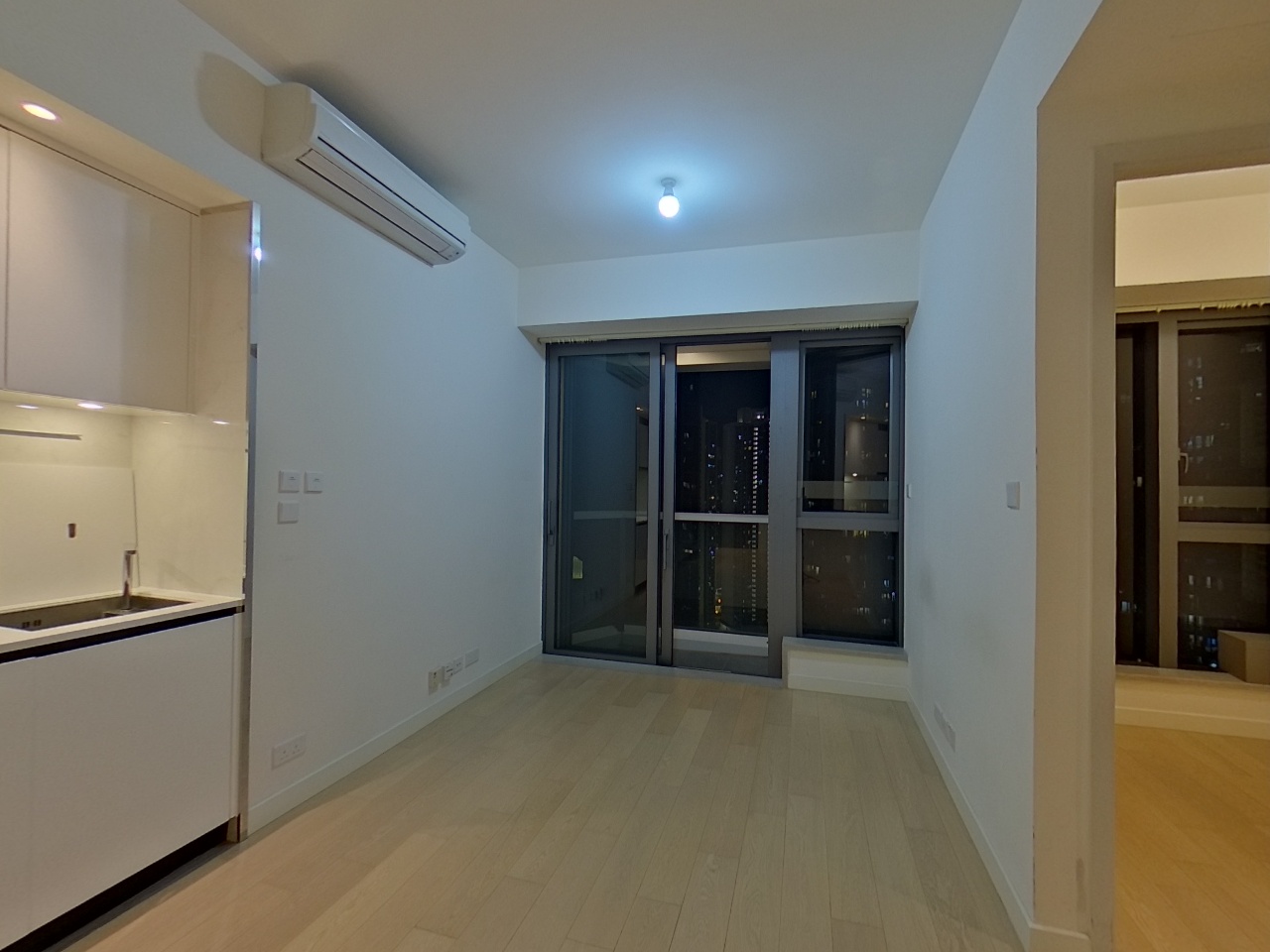 OASIS KAI TAK TOWER 2 High Floor Zone Flat E To Kwa Wan/Kowloon City/Kai Tak/San Po Kong