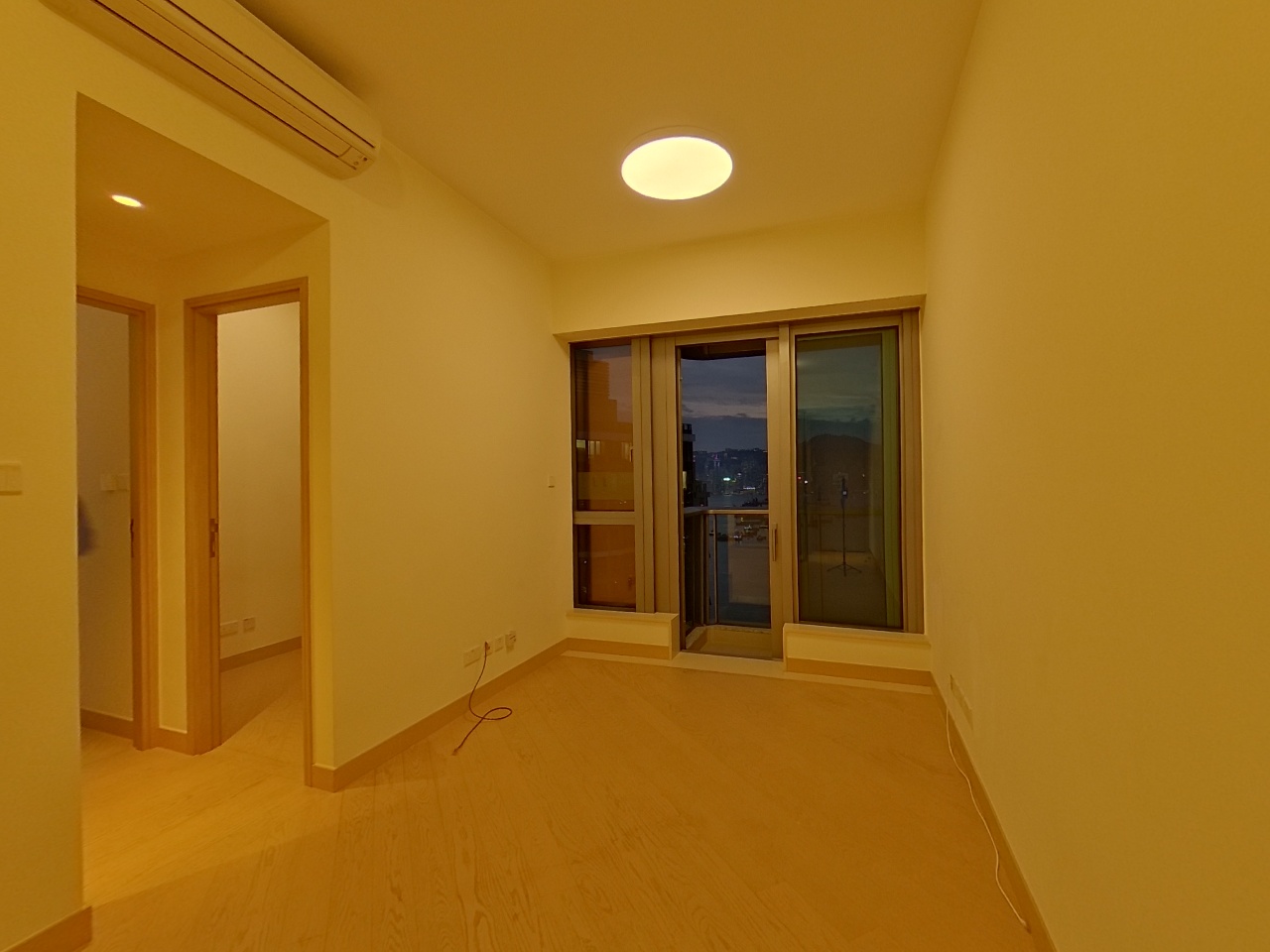 维港滙 2期 5座 极高层 B室 奥运站/南昌