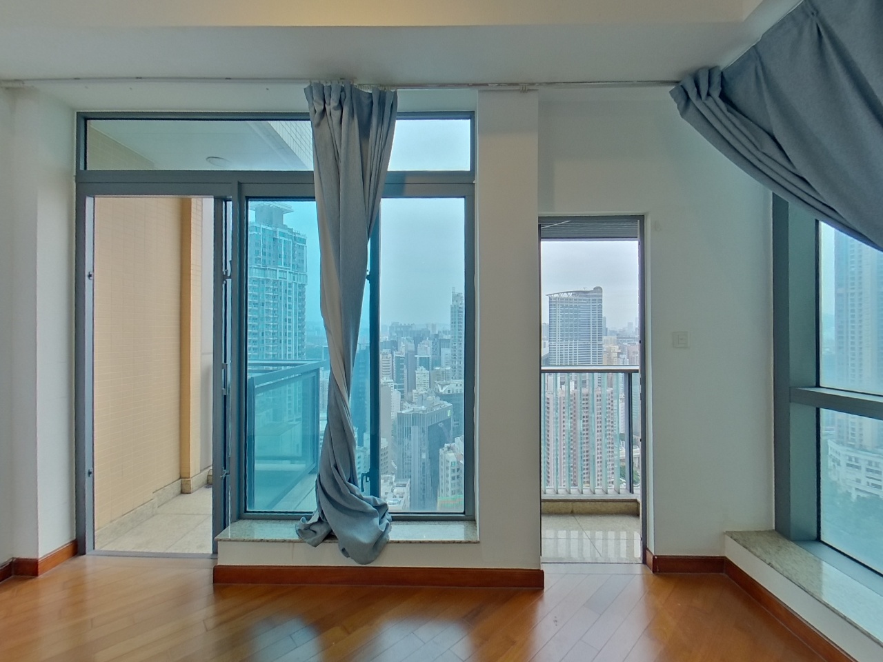 PARK SUMMIT TOWER 1 Very High Floor Zone Flat H Olympic Station/Nam Cheong