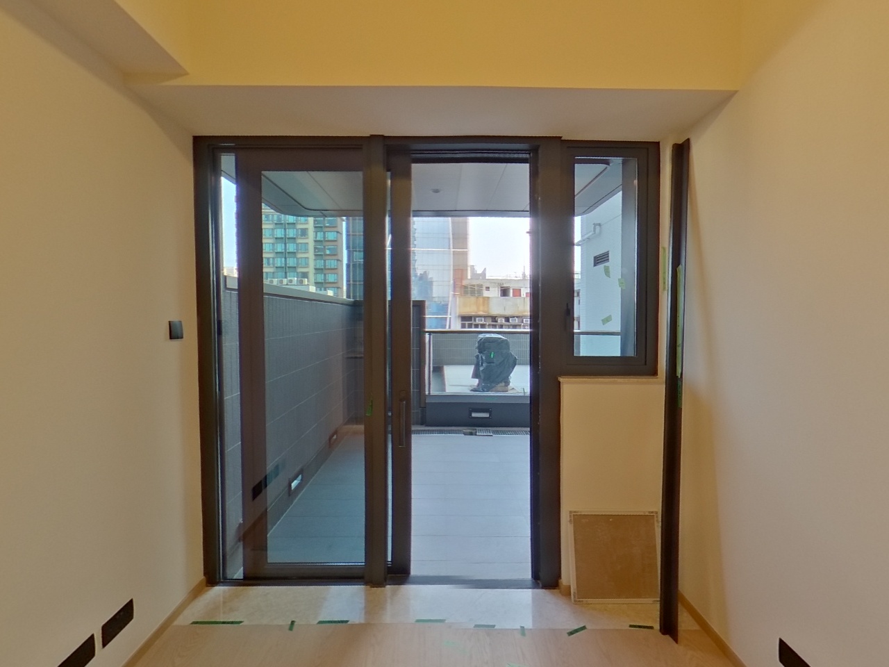 TOPSIDE RESIDENCES TOWER A2 Low Floor Zone Flat D Kowloon Station/Tsim Sha Tsui/Jordan