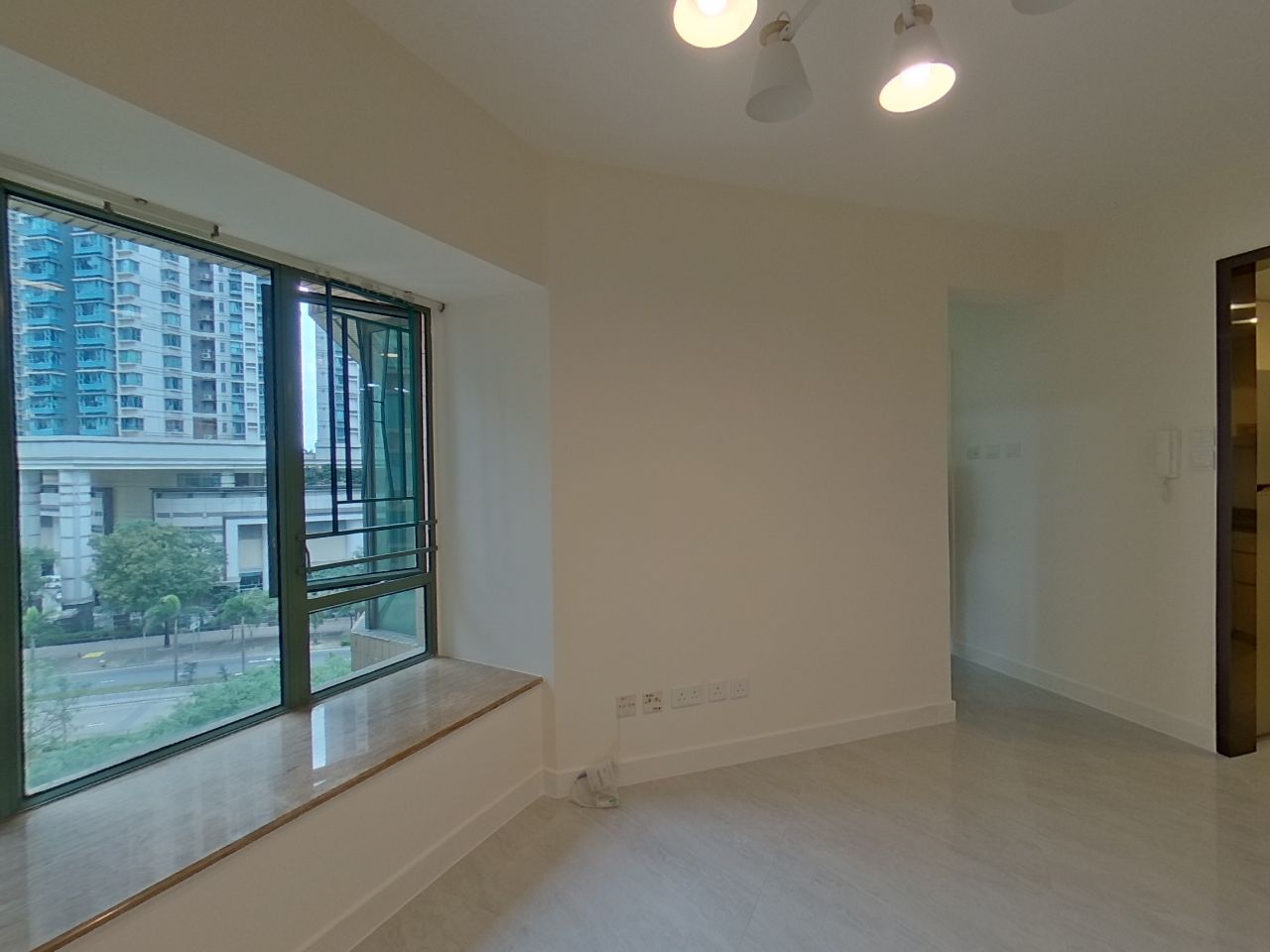 ISLAND HARBOURVIEW TOWER 1 Low Floor Zone Flat C Olympic Station/Nam Cheong