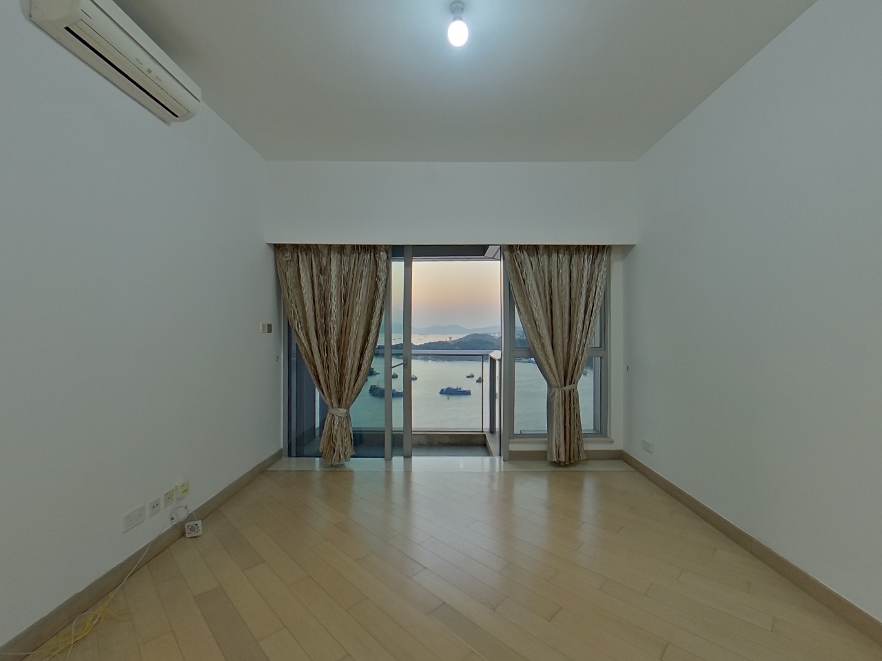 IMPERIAL CULLINAN TOWER 6A High Floor Zone Flat A Olympic Station/Nam Cheong