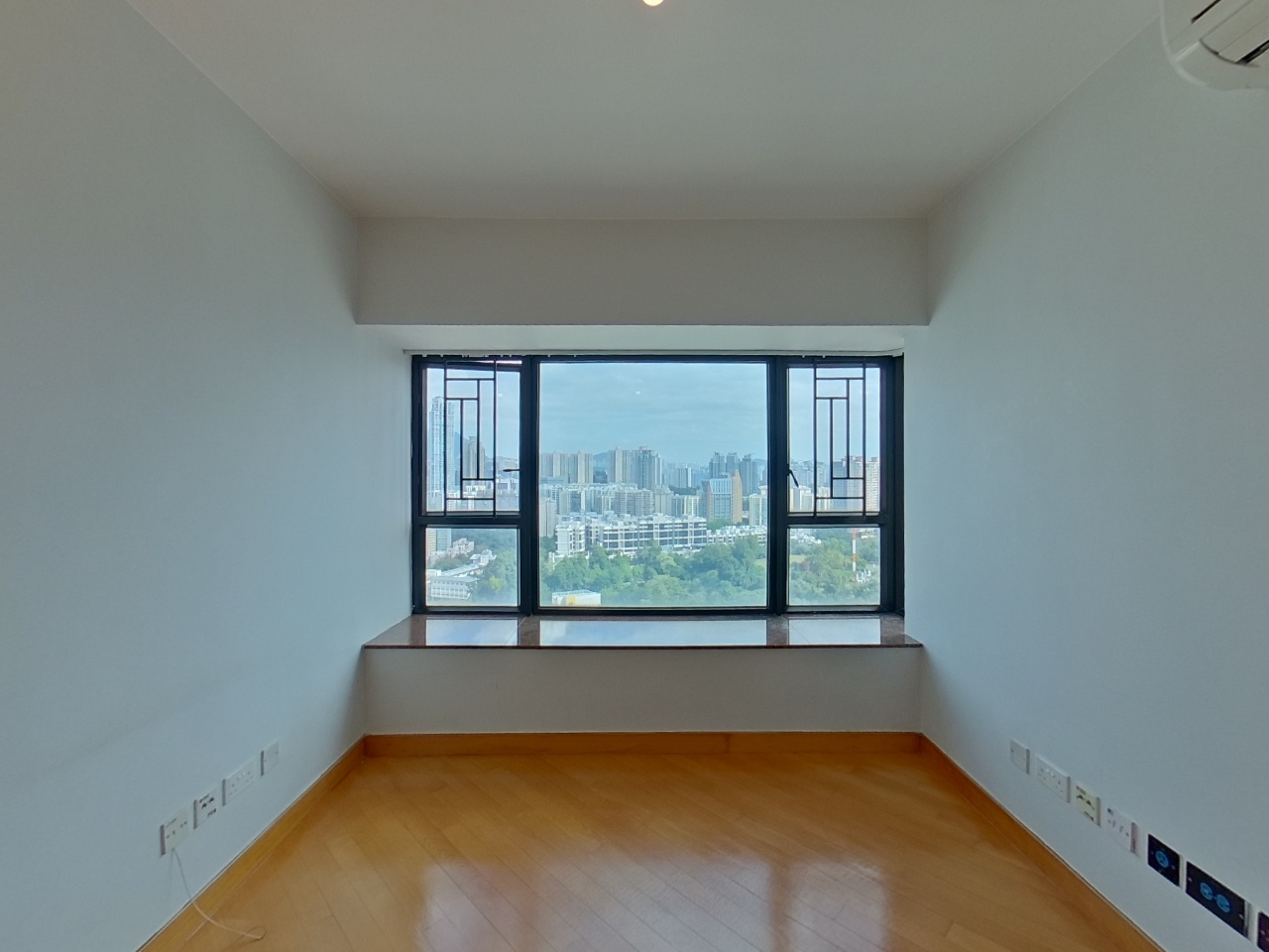 窩打老道8號 2座 極高層 B室 旺角/油麻地