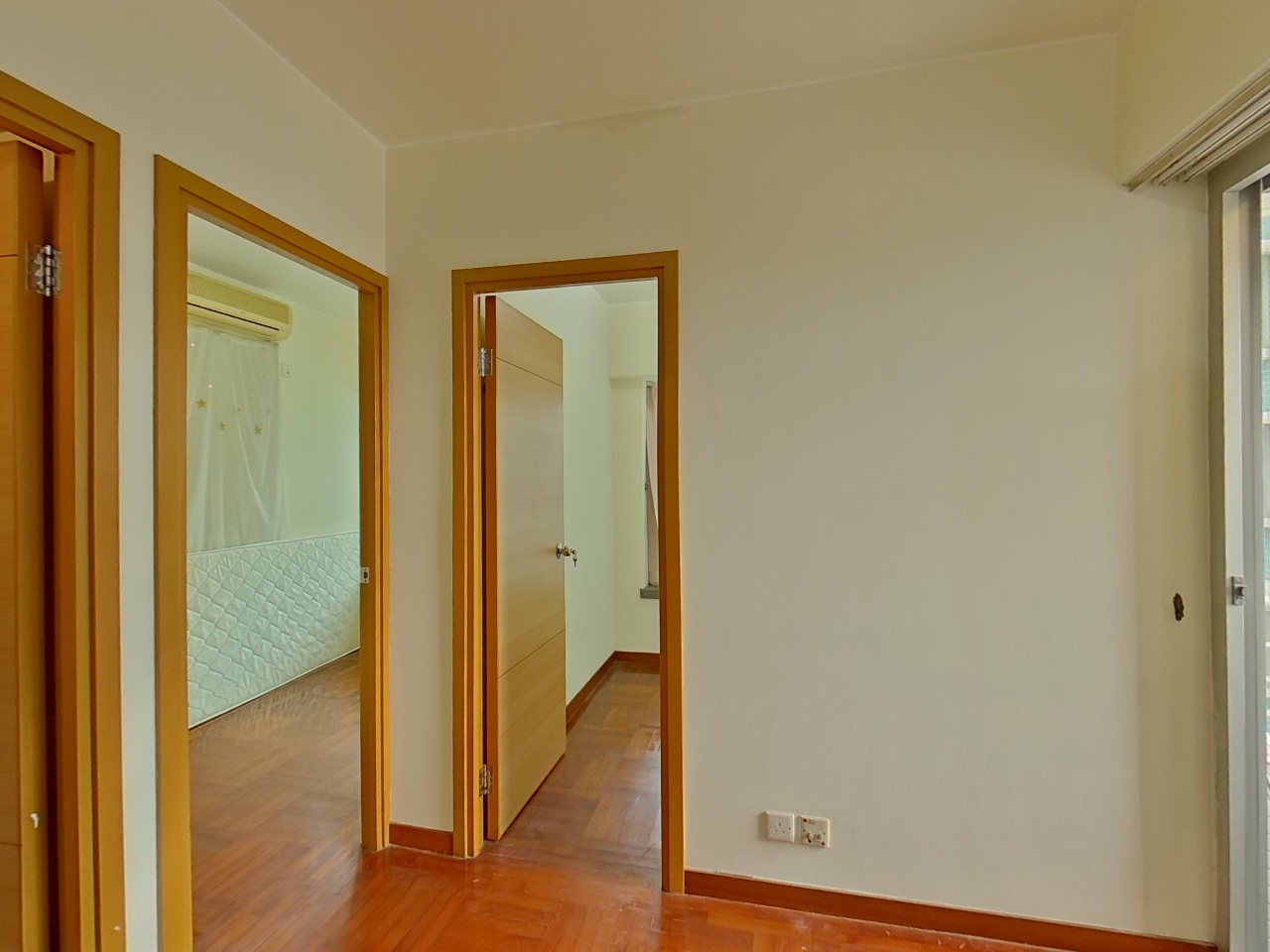 港湾豪庭 2期 10座 极高层 E室 奥运站/南昌