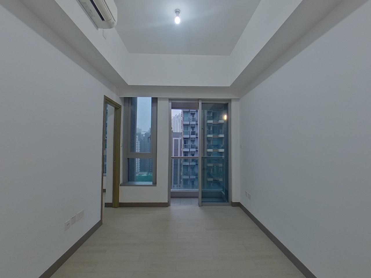 L．LIVING 23 Very High Floor Zone Flat B Olympic Station/Nam Cheong